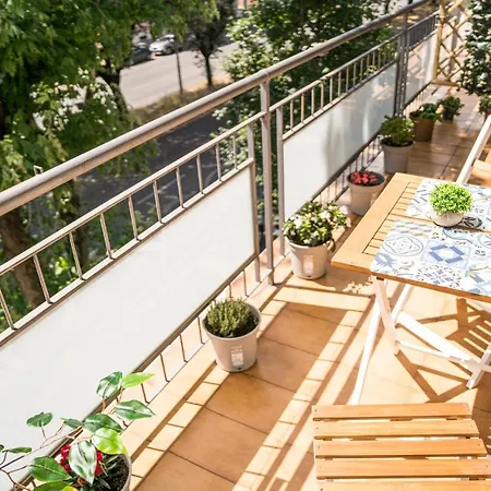 Mr. Brown - Marconi 4* Rome