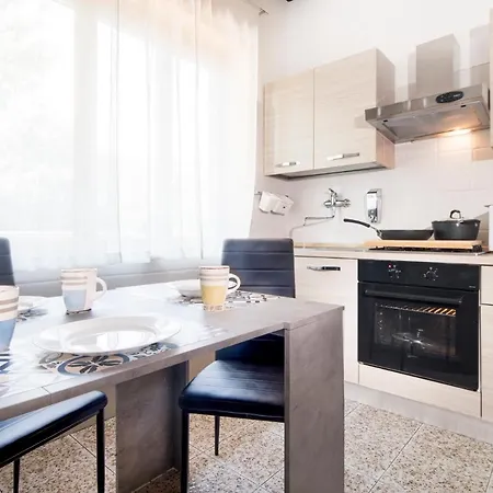 Mr. Brown - Marconi Rome