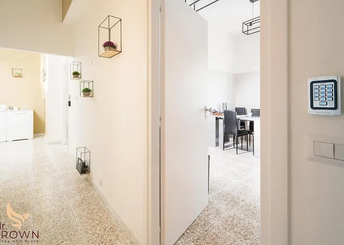 Mr. Brown - Marconi Guest house 4*