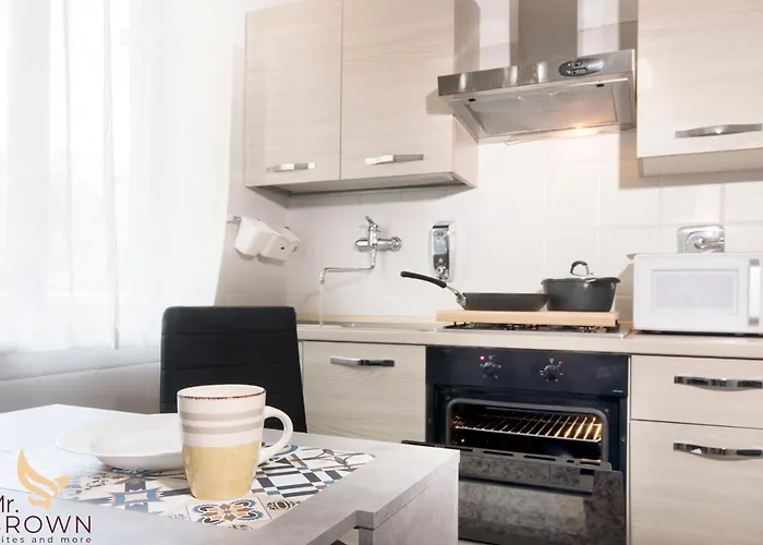 Mr. Brown - Marconi Guest house 4*